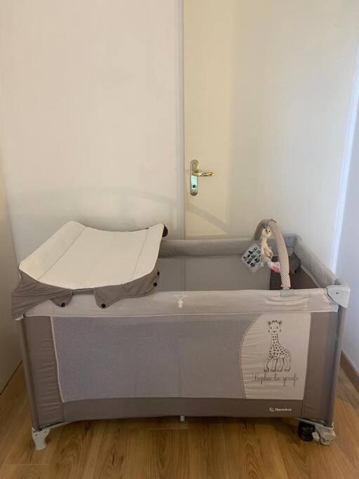 L'Olivier Centre Ville Parking Disneyland 4 Personnes Et 1 Bebe Байи-Роменвилье Экстерьер фото